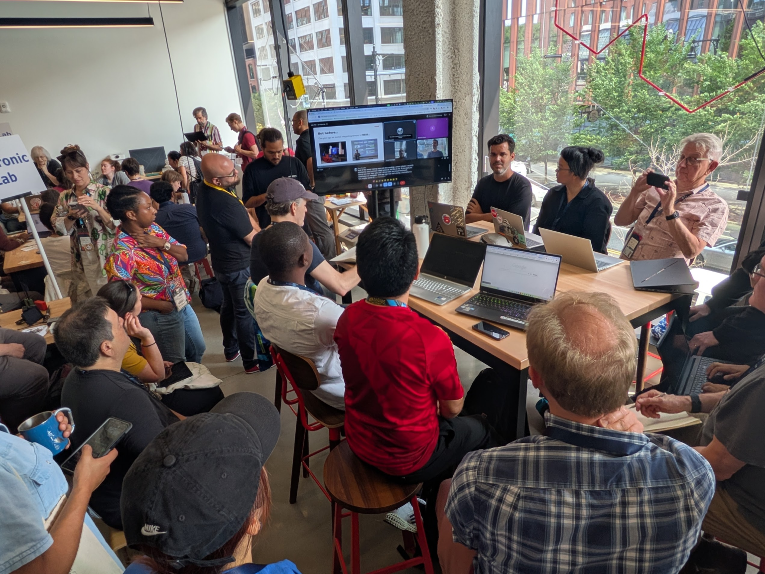 Tech workshop presentation urban office space